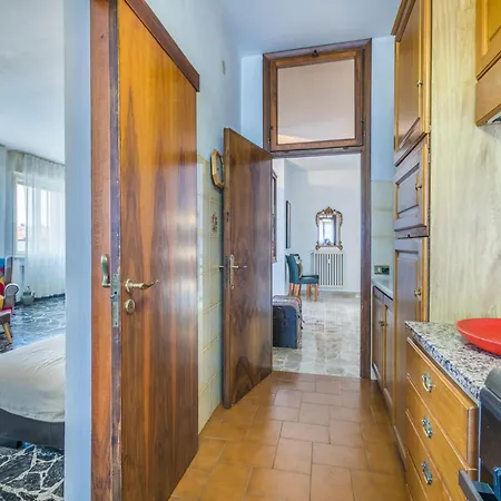 Artista By Interhome