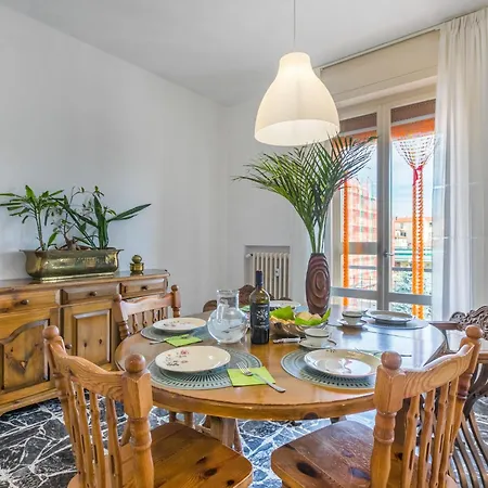 Apartamento Artista By Interhome Cecina (Livorno)